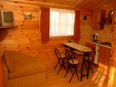 rekreačné stredisko stanové mestečko kemping celoročné vidiecke domy izby ubytovanie ubytovanie v Poľsku Baltské more Leba